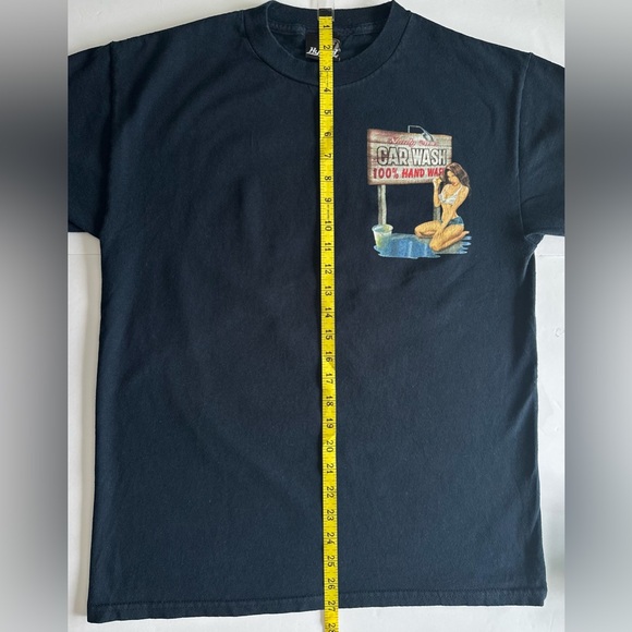 Hybrid Tees Car Wash Graphic T-Shirt Y2K Pinup Girl Muscle Car T-Shirt - Picture 5 of 8